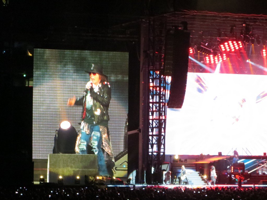 Guns N Roses Concert (Melbourne Cricket Grounds) — photo 16