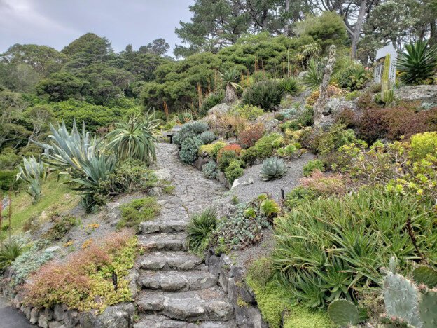 Wellington Parliament buildings and Wellington Botanical Gardens, Wellington, NZ — photo 17