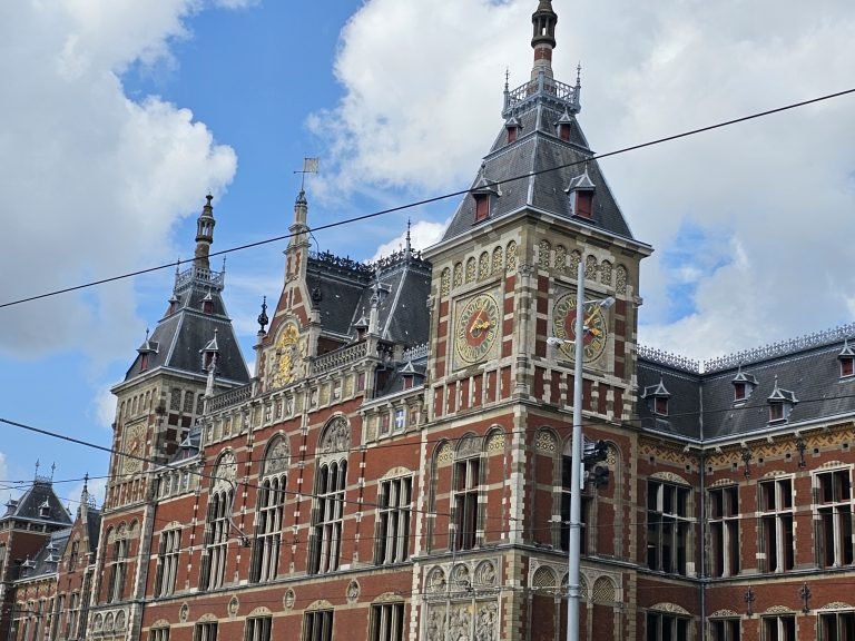 Canal and city tour, Amsterdam, Netherlands — photo 9