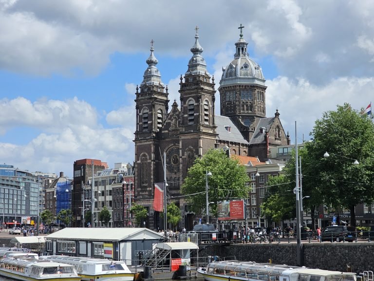 Canal and city tour, Amsterdam, Netherlands — photo 10