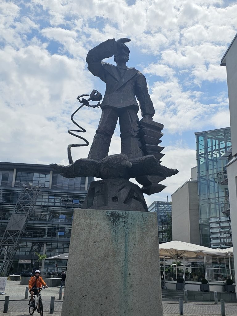 Medienhafen, Dusseldorf, Germany — photo 4