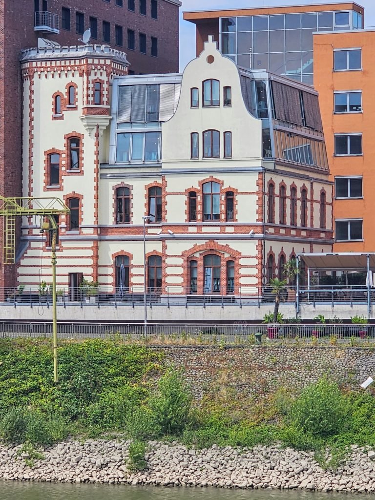 Medienhafen, Dusseldorf, Germany — photo 3