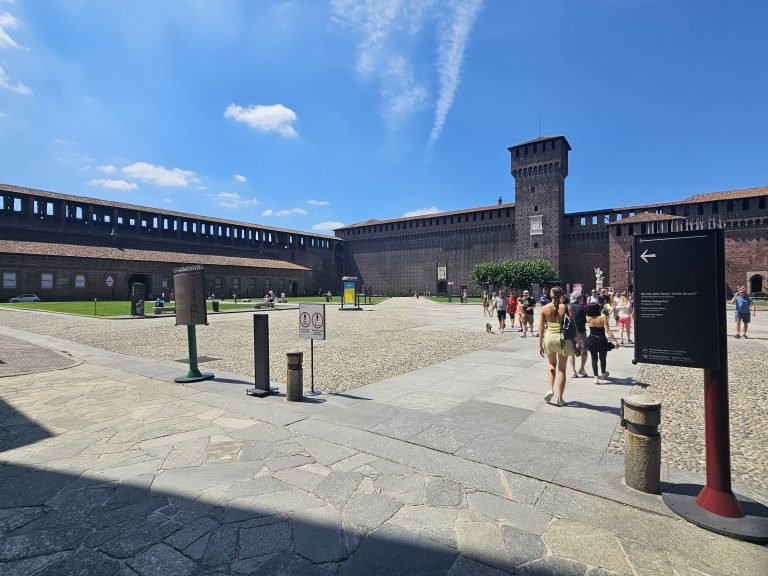 Milan, Italy (Day 2) — photo 11