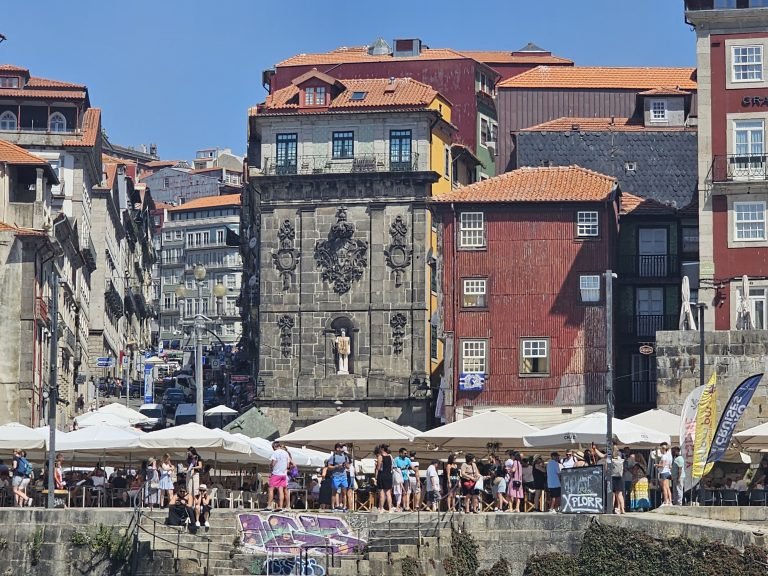 Douro River boat cruise, Porto, Portugal — photo 2