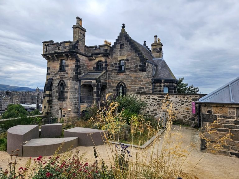 Edinburgh, Scotland — photo 6