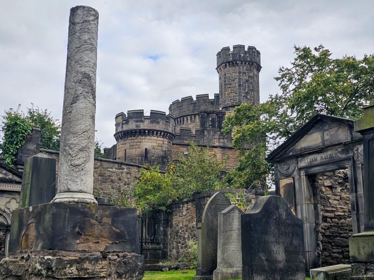 Edinburgh, Scotland — photo 13
