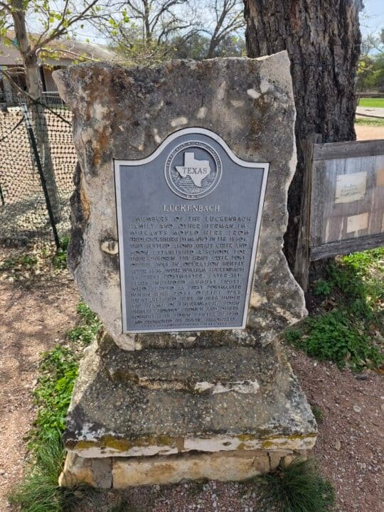 Luckenbach, TX